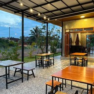 DAY ONE BAR&RESTAURANT ถนนประชาอุทิศ