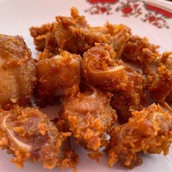 หมูทอดกระเทียมพริกไทยเมืองตาก