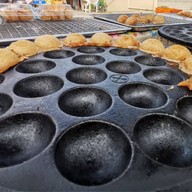 ขนมครกโบราณแม่เน้ย หน้าวัดบางเลนเจริญ