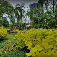 สวนวชิรเบญจทัศ (สวนรถไฟ)