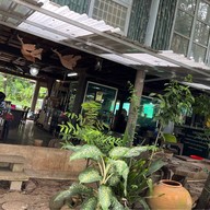 บ้านขมิ้น