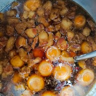 ป้าเทือง ข้าวหอม แกงราด 7แยก