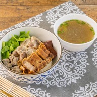 ร้านอาหารหอมลินดา -