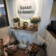 บรรยากาศ Susan Croissant Ekkamai 24