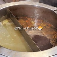 หน้าร้าน สองพี่น้องอิ่มอร่อยก๋วยเตี๋ยวไก่มะระ Food Patio CentralPlaza Pinklao