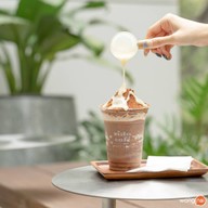 เมนูของร้าน Vistacafé อาคารวีรสุ ถนนวิทยุ
