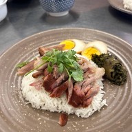 เมนูของร้าน ขาหมูกระทะทอง(ต้มถั่ว) คลองสาน - เจริญนคร - ตากสิน