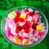น้ำแข็งใสริมคลอง