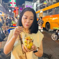นัวเล้า (Nua Lao) ผลไม้ยำเยาวราช - สาขาเยาวราช