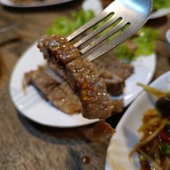 เมนูของร้าน ลาบเกินร้อย ซอยสามยอด