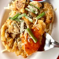 ผัดไทย - หอยทอด หน้าเพชรจริก ( แม่เล็ก เพชรบุรี)