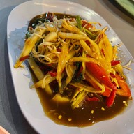 ลาบยโสพ่อบุญมีแม่พิณทองกรุงเทพกรีฑา(โต้ง-จอย)