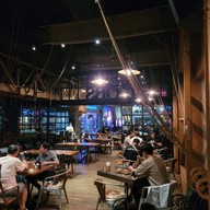 บรรยากาศ HOBS The Playhouse Groove@CentralWorld