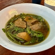 เมนูของร้าน เจ๊โตเกาเหลาเนื้อ-หมูตุ๋น แยกมอเตอร์เวย์