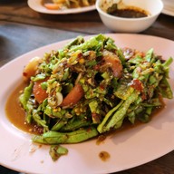 เมนูของร้าน ส้มตำลาว ไก่บ้านย่างเขาสวนกวาง