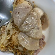 ก๋วยเตี๋ยวเอ็นหมู หมูแผ่น เยาวราช ขนส่ง