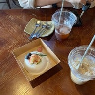 สนิมริมทาง Slow bar Slow bar Bangsaen