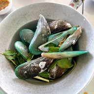 ร้านอาหารริมทะเล