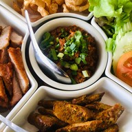 ครัวฮอม อาหารเหนือรสเลิศ