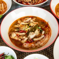 ขนมจีนล่ำซำ-ราชภัฎประตู2