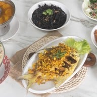 ครัวเรอดัง