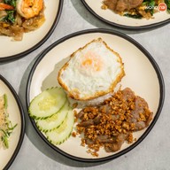 เมนูของร้าน ราดหน้าโรงเหล็ก และอาหารตามสั่ง สุขุมวิท 71