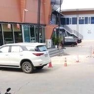 หน้าร้าน Sushi Mochi