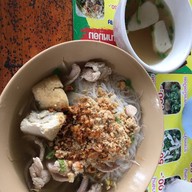 ก๋วยเตี๋ยวเนื้อเปื่อย หลังไปรษณีย์นาหม่อม