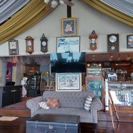 River hut  Restaurant & Coffee
