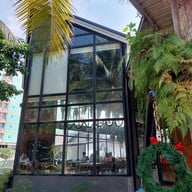 Pee Neung Coffee House