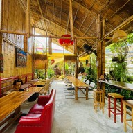 Komei cafe ปั้มเชล ซอยหลังวัดหนามแดง