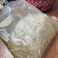 ต้มเลือดหมู ก๋วยจั้บนาทอง