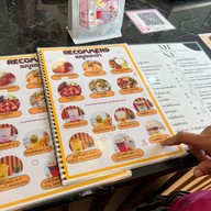 เมนู Lucky Café-- -