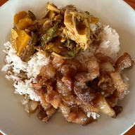 ข้าวแกงปักษ์ใต้ แม่เดือน