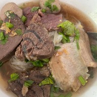 เตี๋ยวเต็ก Byเจ๊ลุ้ย