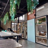 Pee Neung Coffee House