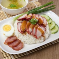 เป็นหนึ่งข้าวมันไก่ by wincent (ซอยเทพบุรี)