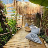 Komei cafe ปั้มเชล ซอยหลังวัดหนามแดง