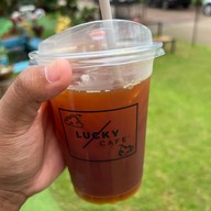 เมนูของร้าน Lucky Café-- -
