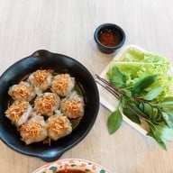 VT แหนมเนือง หัวรถไฟ