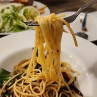 กินข้าวบ้านเพื่อน