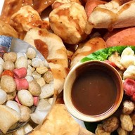 ลูกชิ้นทองสุข(สันติธรรม)