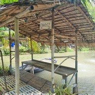 ชมเฌอ Cafe&Bistro