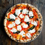 เมนูของร้าน Fusion pizza