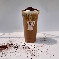 MaeMod  CaFe หน้าอาคารพาณิชย์ติดกับร้านบุญเฮง 18