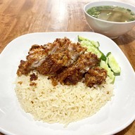 เมนูของร้าน มิตรใหม่ ข้าวมันไก่ กระเพาะปลา เจ้าเก่า ปั๊มปตท.ติวานนท์ มิตรประชา