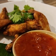 กินข้าวบ้านเพื่อน