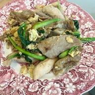 ราดหน้าโรงเหล็ก และอาหารตามสั่ง สุขุมวิท 71