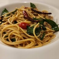 กินข้าวบ้านเพื่อน