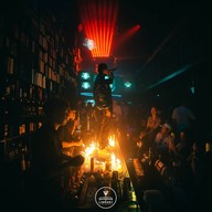 บรรยากาศ The Library Phuket Library holding